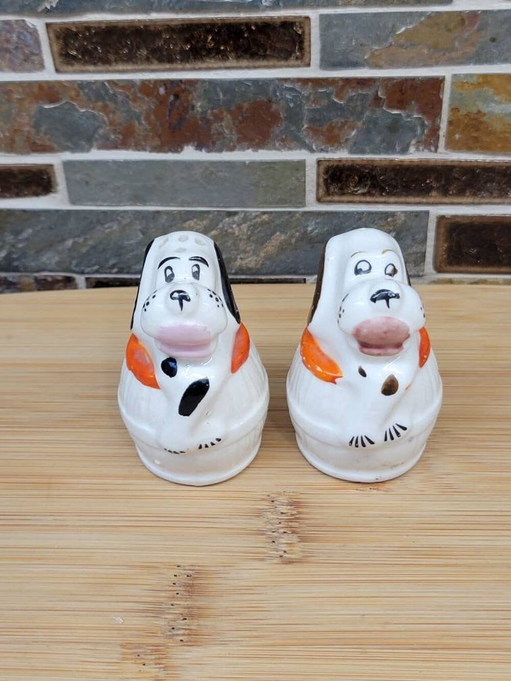 Vintage Japan Ceramic Hound Dog in Barrel Salt and Pepper Shakers Set Kitsch MCM